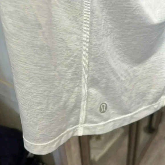 Lululemon Soul Stride Tank size Small - Picture 6 of 7
